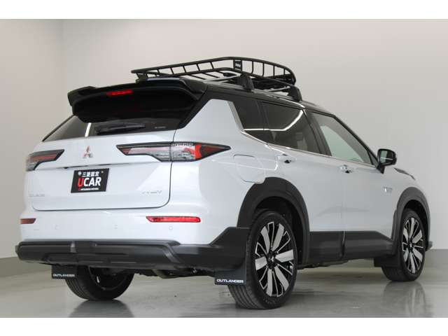 Mitsubishi Outlander 2