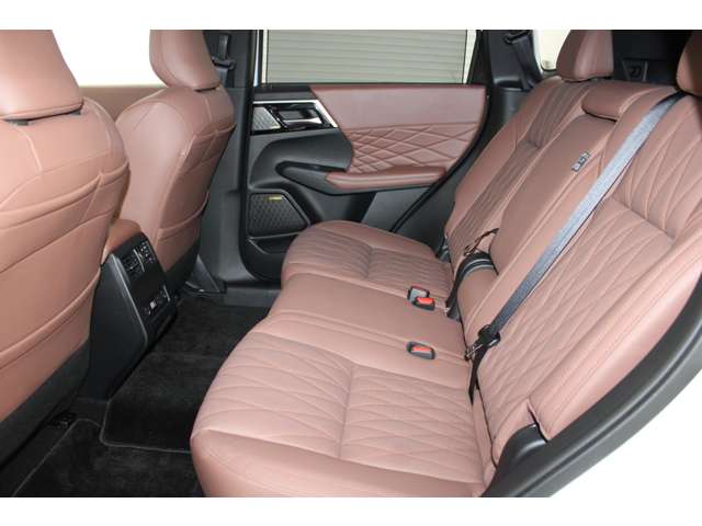 Mitsubishi Outlander 5