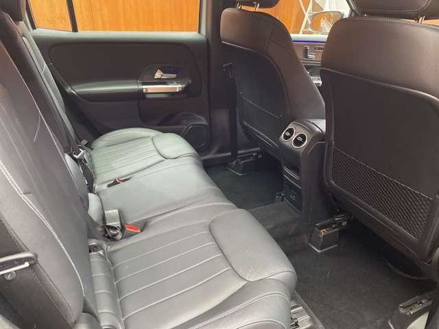 Mercedes-Benz GLB 8