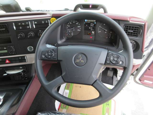 Mitsubishi Fuso Super Great 11