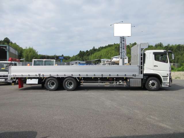 Mitsubishi Fuso Super Great 7