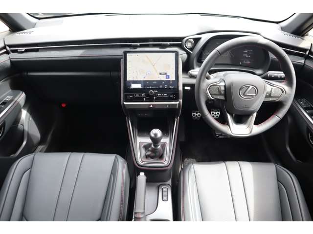 Lexus LBX 8