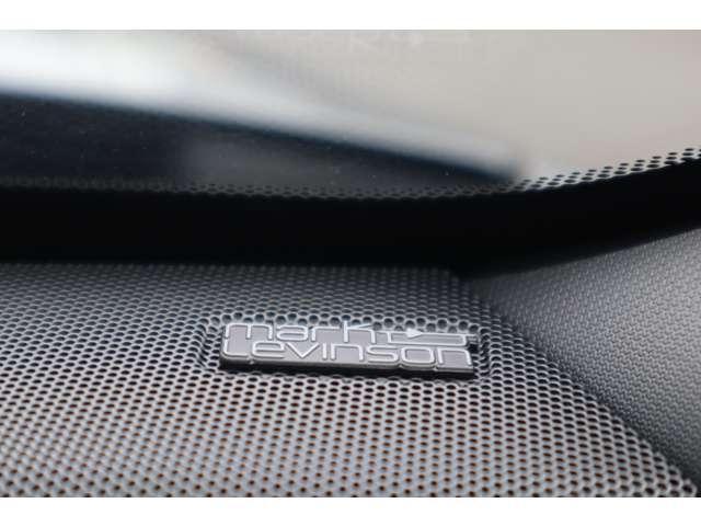 Lexus LBX 9