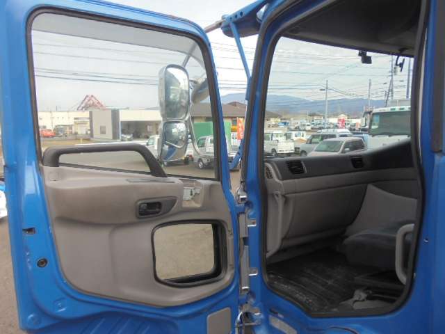 UD Trucks Quon 4