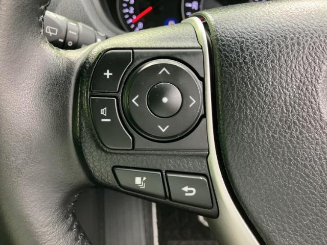 Toyota Voxy 12