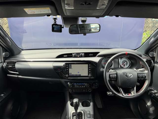Toyota Hilux 3