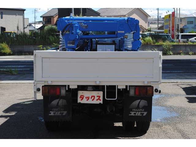 Isuzu Elf 9