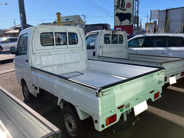Mazda Scrum Truck 4