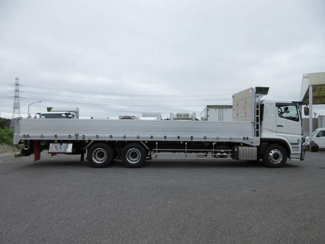 Mitsubishi Fuso Super Great 6