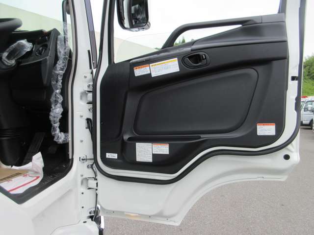 Mitsubishi Fuso Super Great 9