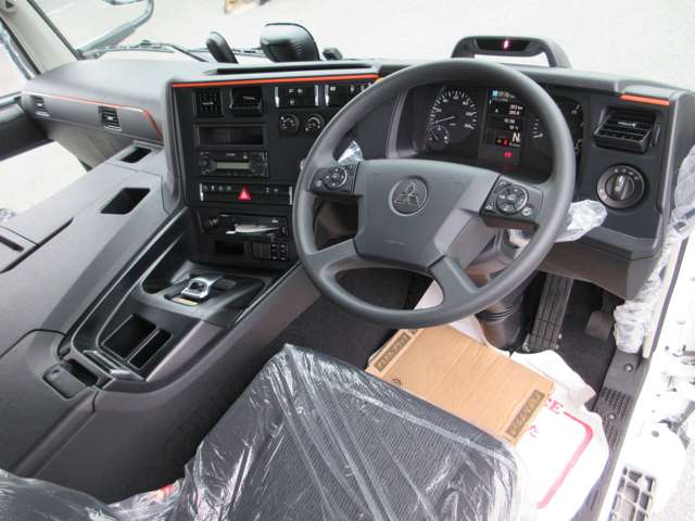 Mitsubishi Fuso Super Great 10