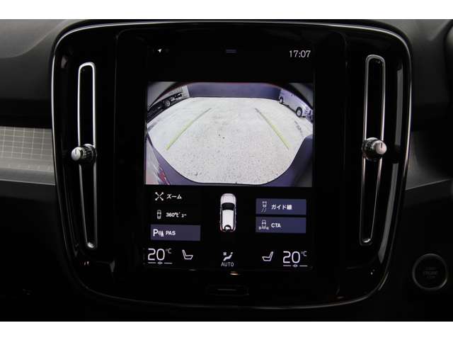 Volvo XC40 9
