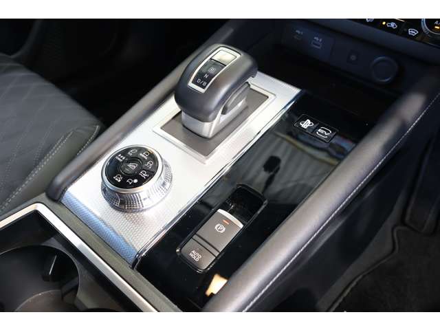 Mitsubishi Outlander 11