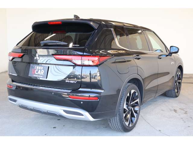 Mitsubishi Outlander 4