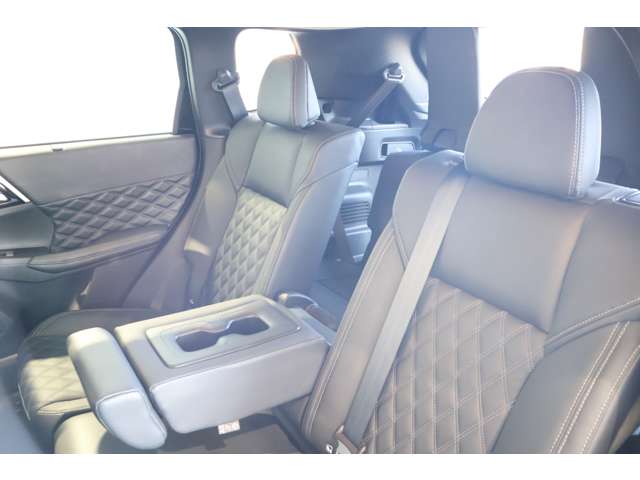 Mitsubishi Outlander 7