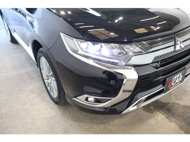 Mitsubishi Outlander PHEV 12