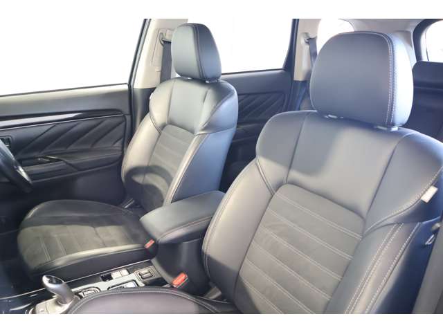 Mitsubishi Outlander PHEV 6