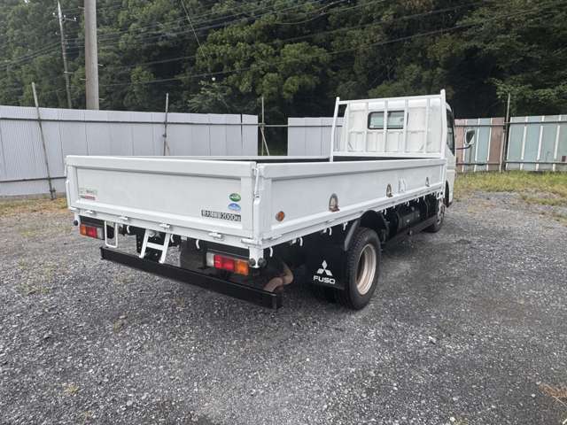 Mitsubishi Fuso Canter 4