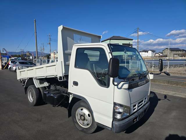 Isuzu Elf 3