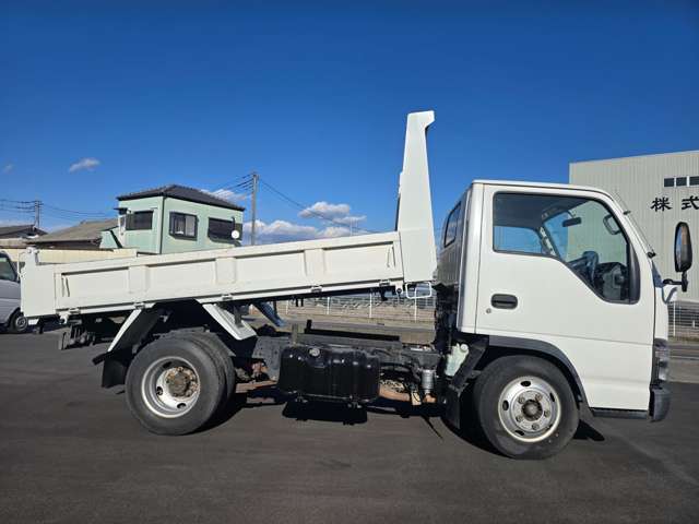 Isuzu Elf 4