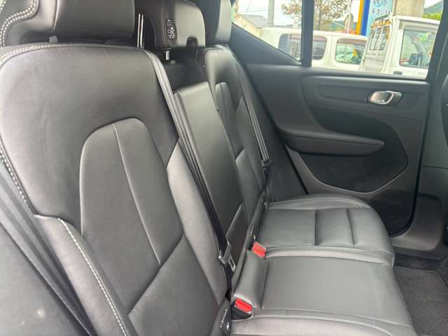 Volvo XC40 4