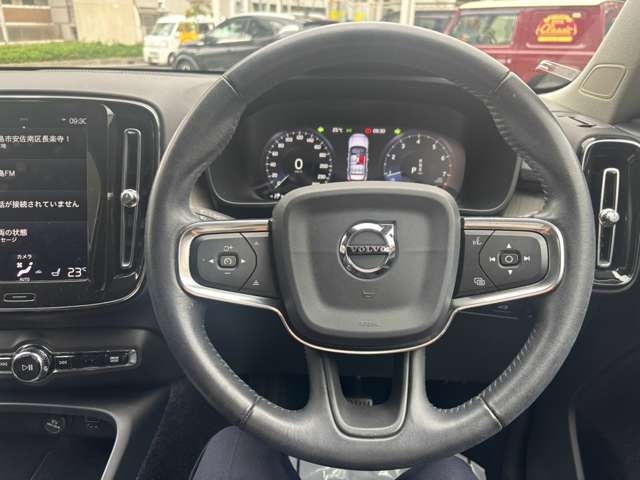 Volvo XC40 10