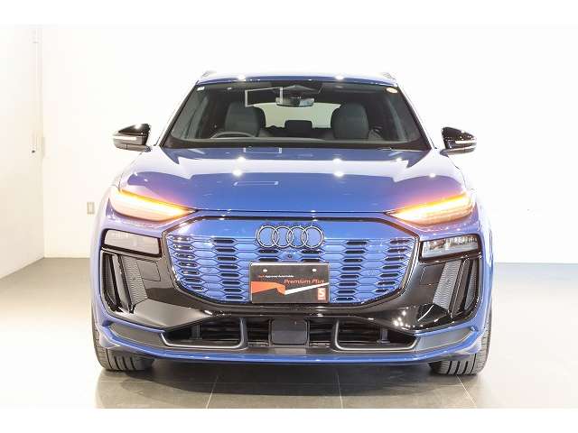 Audi Q6 e-tron 12