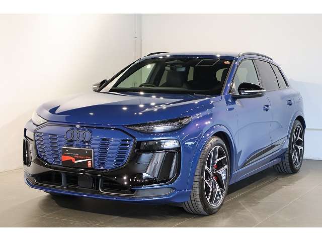 Audi Q6 e-tron 8