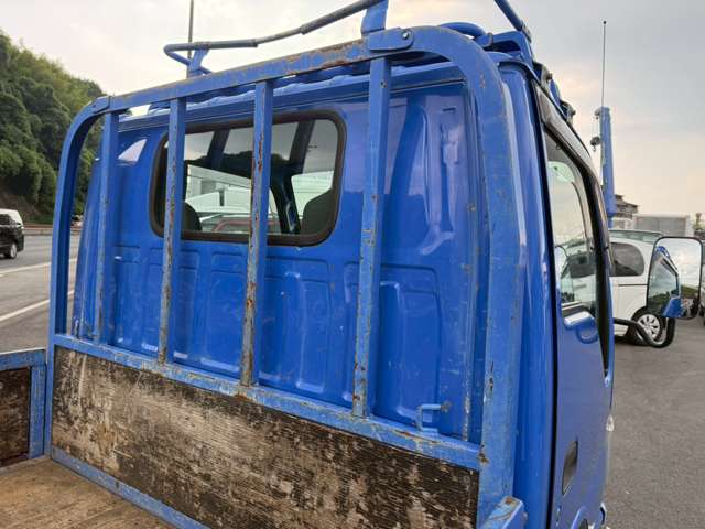 Isuzu Elf 12