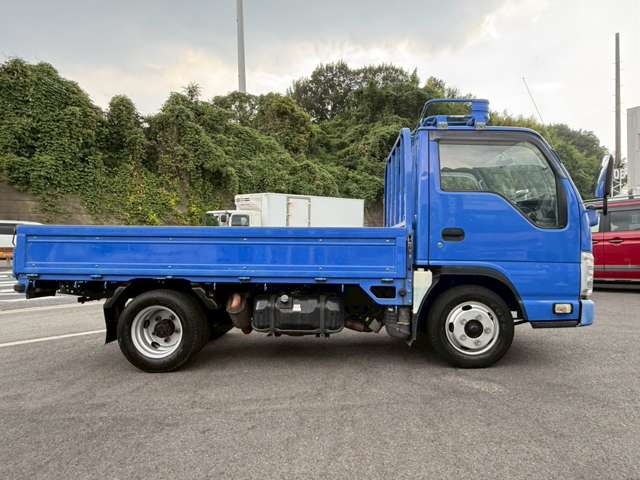 Isuzu Elf 4
