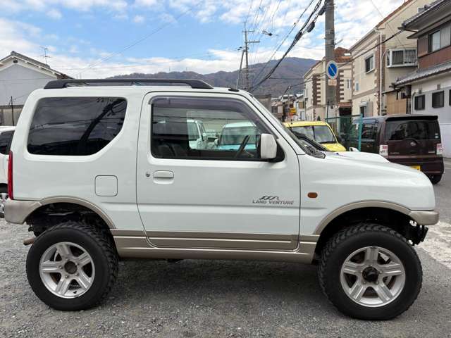 Suzuki Jimny 11