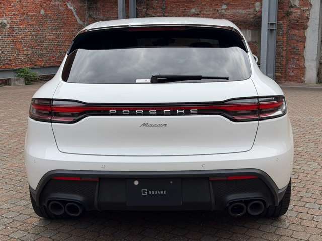 Porsche Macan 11