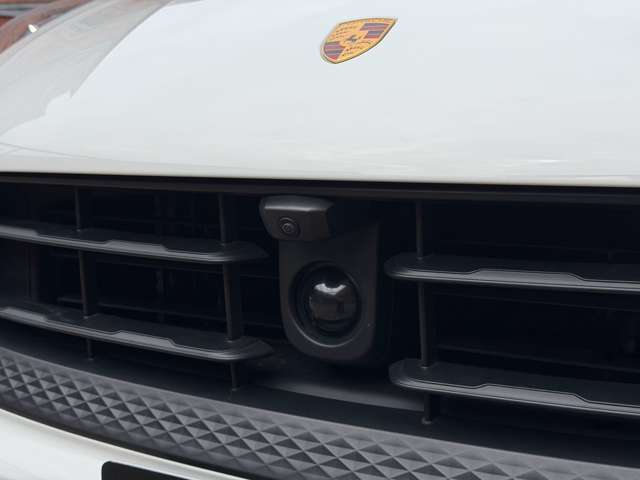 Porsche Macan 5