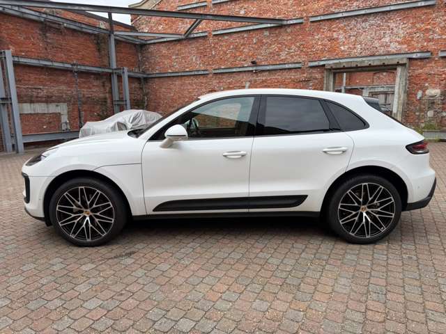 Porsche Macan 9