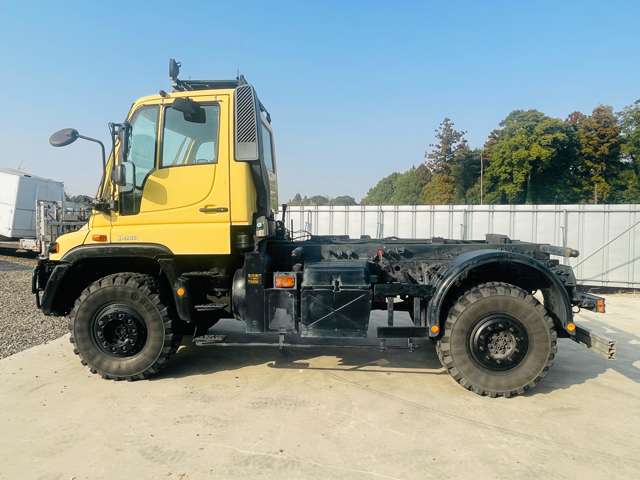 Mercedes-Benz Unimog 11
