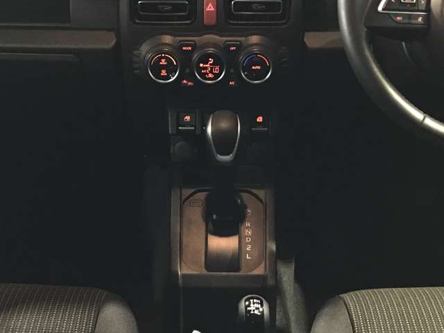 Suzuki Jimny Sierra 12
