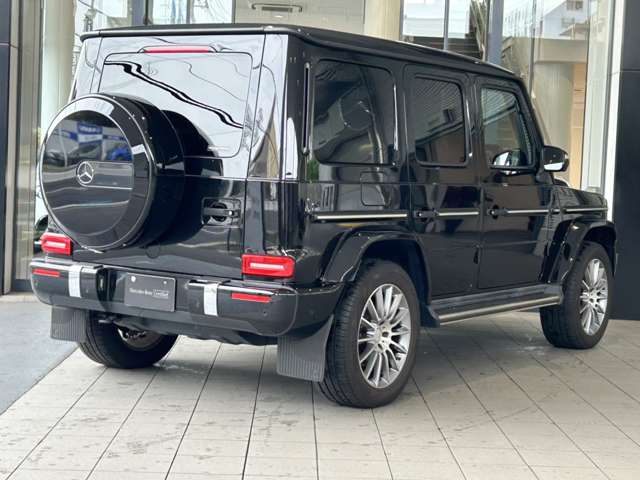 Mercedes-Benz G-Class 4