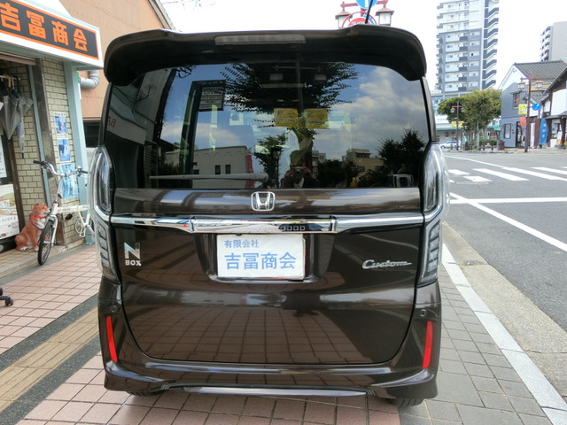 Honda N-BOX 12