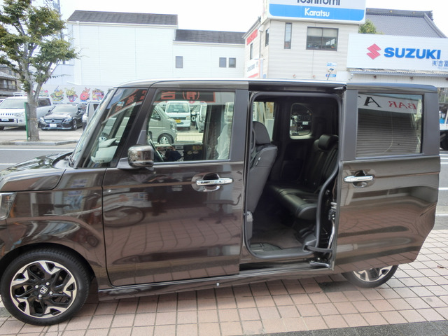 Honda N-BOX 8