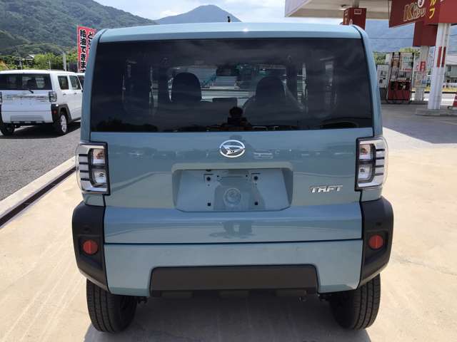 Daihatsu Taft 9