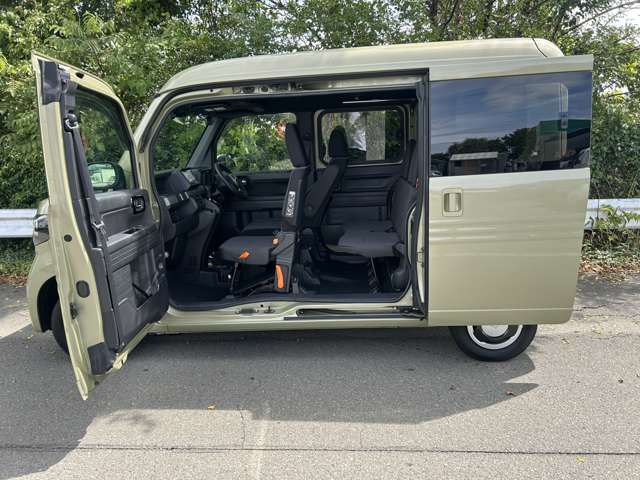 Honda N-VAN 8