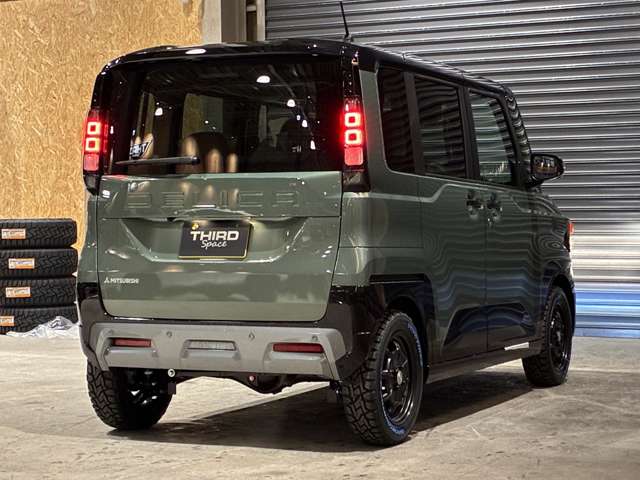 Mitsubishi Delica Mini 9