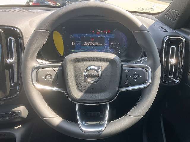 Volvo XC40 10