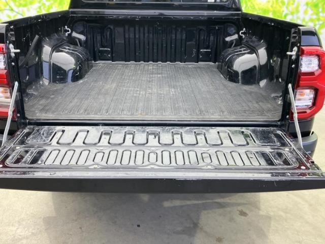 Toyota Hilux 10