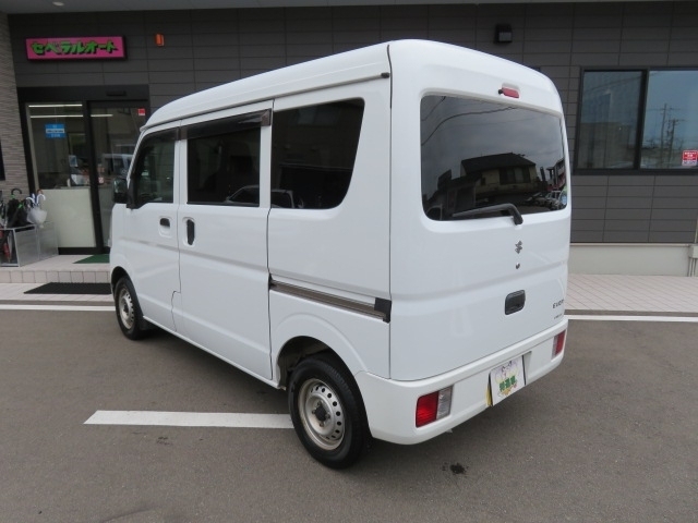 Suzuki Every 5
