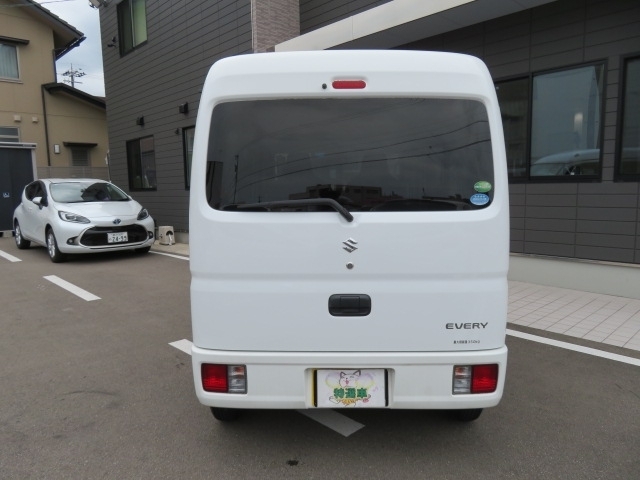 Suzuki Every 6
