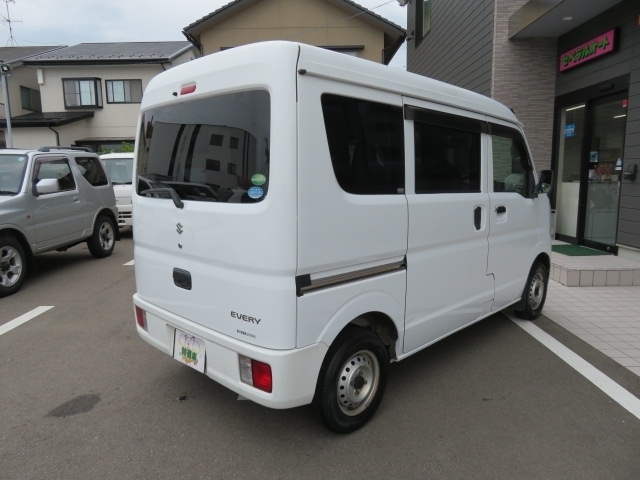 Suzuki Every 7