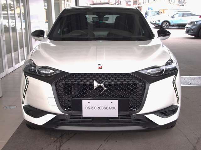DS Automobiles DS 3 Crossback E-TENSE 5