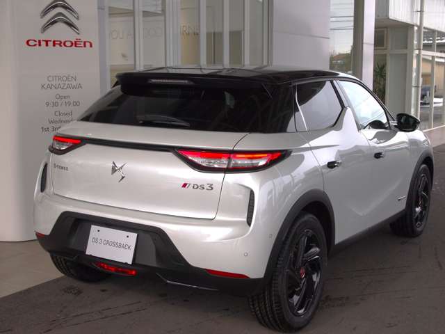 DS Automobiles DS 3 Crossback E-TENSE 9