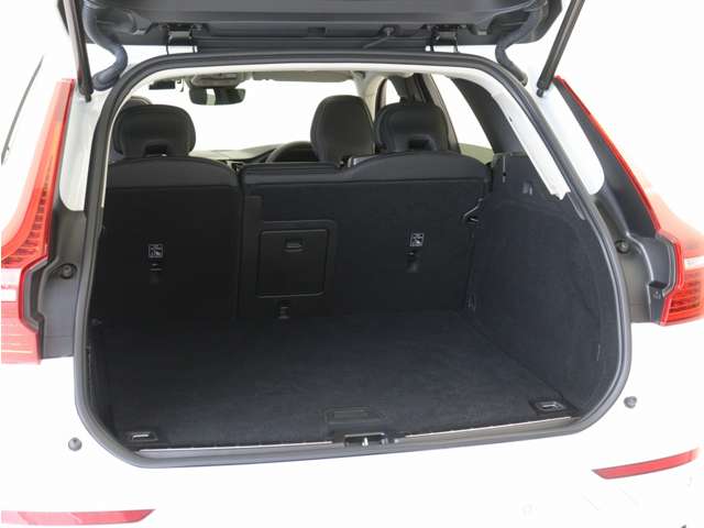 Volvo XC60 11
